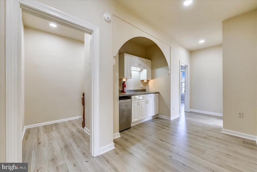 9251 Lee Ave, Manassas, VA 20110